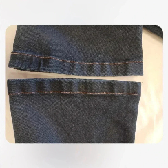 Kensie The Savannah High Rise Flare Dark Wash Jeans Size 2/26 - Picture 10 of 10